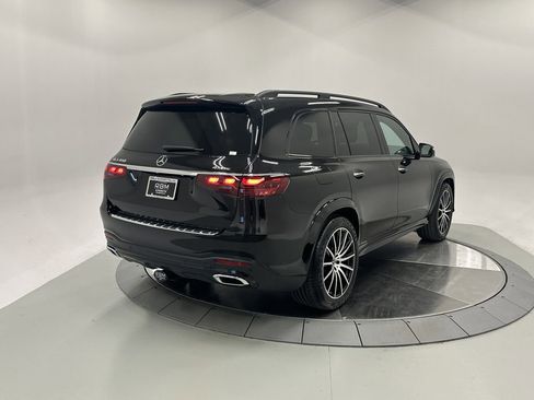 Used 2025 Mercedes-Benz GLS 450 4MATIC image 7