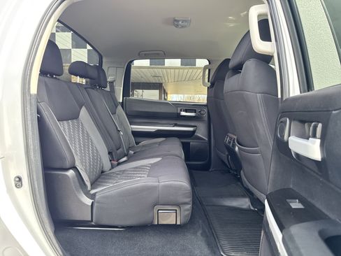 Used 2020 Toyota Tundra SR5 w/ TRD Off-Road Package AWD/4WD image 29