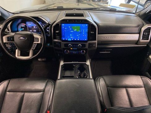 Certified 2022 Ford F250 Lariat w/ Lariat Ultimate Package image 10