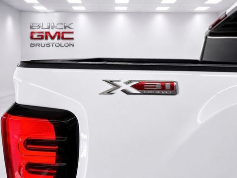 Used 2024 GMC Sierra 2500 SLT w/ SLT Convenience Package AWD/4WD image 15