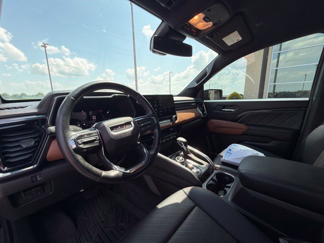 Used 2023 GMC Canyon AT4 w/ AT4 Premium Package AWD/4WD image 11