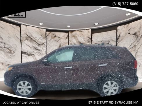 Used 2013 Kia Sorento LX w/ Convenience Pkg AWD/4WD image 8