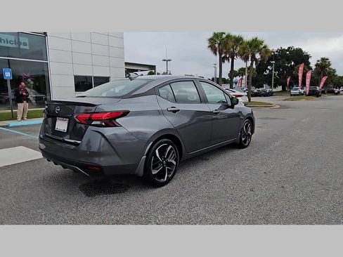 Used 2023 Nissan Versa SR w/ Electronics Package image 33