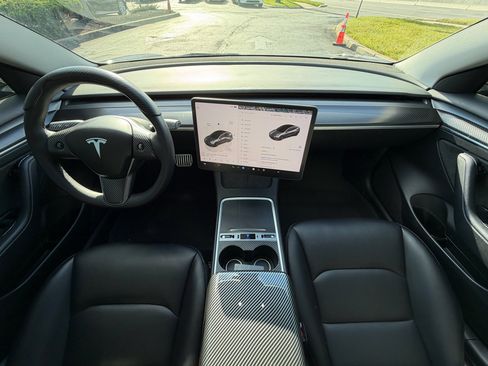 Used 2023 Tesla Model 3 Standard Range image 23