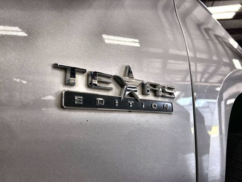 Used 2019 Chevrolet Silverado 1500 LT w/ Texas Edition AWD/4WD image 10