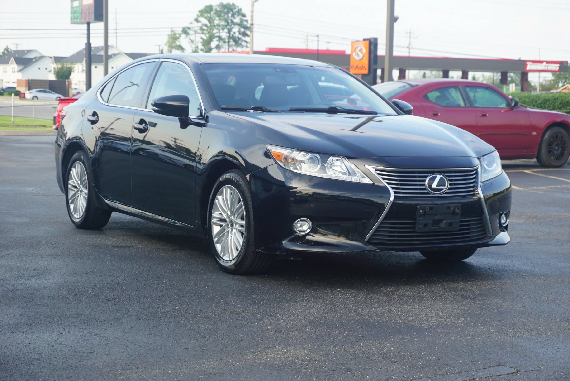 Used 2014 Lexus ES 350 w/ Luxury Package FWD image 3