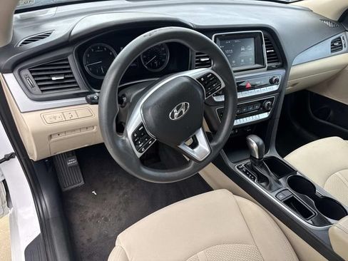 Used 2019 Hyundai Sonata SE FWD image 17