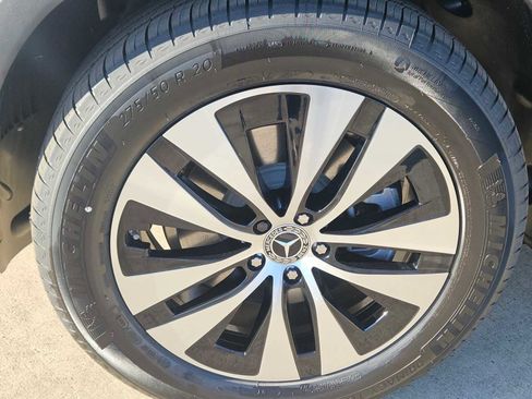 New 2026 Mercedes-Benz GLE 350 4MATIC image 9