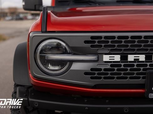 Used 2023 Ford Bronco Badlands w/ Sasquatch Package image 6