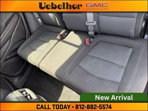 Used 2022 GMC Terrain SLE image 18