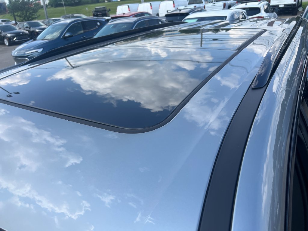 New 2026 Buick Enclave Sport Touring w/ Power Package FWD image 10