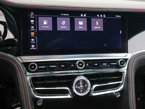 Used 2022 Bentley Flying Spur V8 image 35