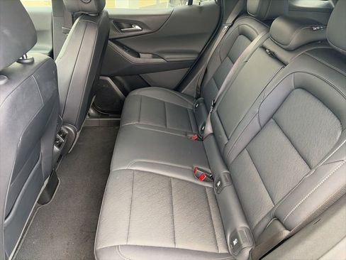 Used 2025 Chevrolet Equinox LT w/ Convenience Package II image 14