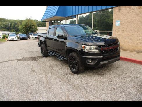 Used 2020 Chevrolet Colorado LT RWD image 1
