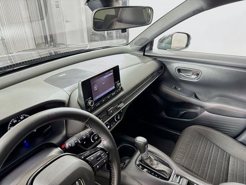 Used 2024 Honda HR-V Sport image 19