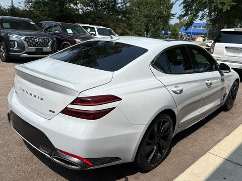 Used 2022 Genesis G70 3.3T w/ Sport Advanced Package RWD image 5