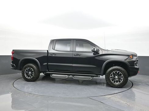 New 2026 Chevrolet Silverado 1500 ZR2 w/ LPO, Utility Wall Package image 17