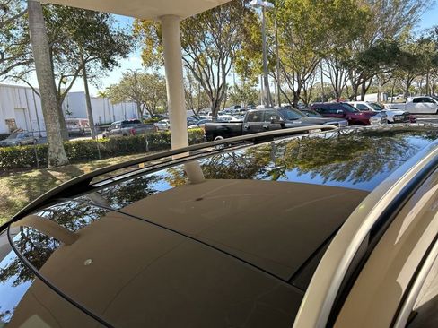 Used 2021 Mercedes-Benz Maybach GLS 600 4MATIC image 19