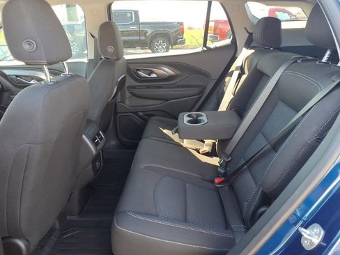 Used 2023 GMC Terrain SLE w/ Driver Convenience Package FWD image 28
