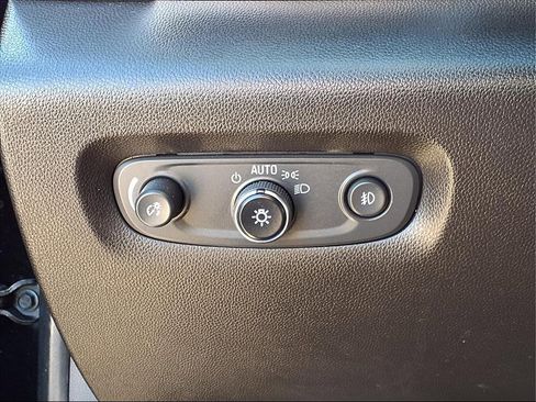 Used 2021 Chevrolet Traverse High Country image 22