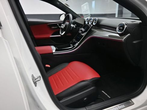 Used 2025 Mercedes-Benz C 300 Sedan image 28