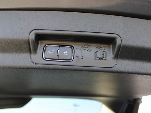 New 2026 Ford Explorer Active w/ Active Comfort Package AWD/4WD image 13