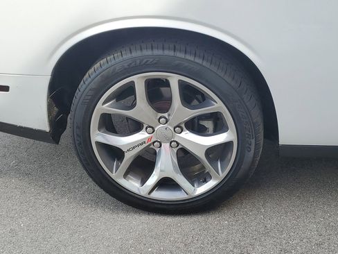 Used 2015 Dodge Challenger R/T Plus RWD image 27
