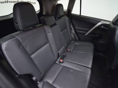 Used 2018 Toyota RAV4 Limited image 21