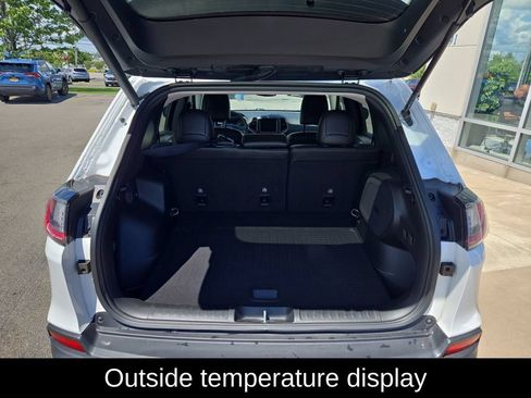 Used 2022 Jeep Cherokee Latitude Lux w/ Sun & Sound Group AWD/4WD image 26