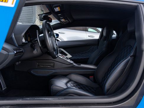 Used 2018 Lamborghini Aventador S image 27