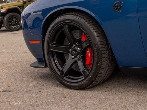 Used 2021 Dodge Challenger SRT Hellcat Redeye RWD image 7