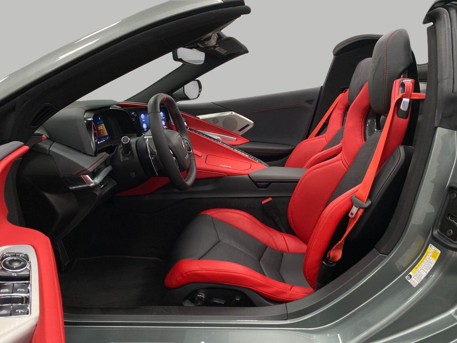 Used 2023 Chevrolet Corvette Stingray Preferred Conv w/ Z51 Performance Package RWD image 30