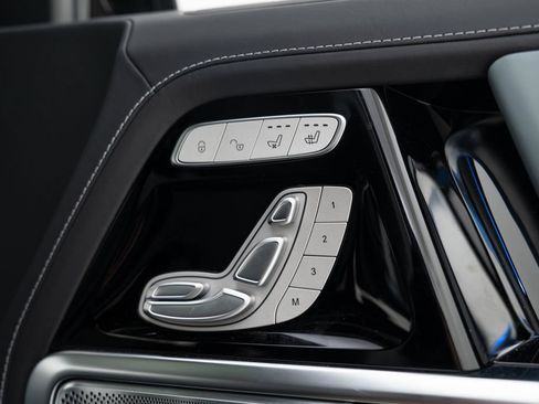 Used 2025 Mercedes-Benz G 63 AMG 4MATIC image 35