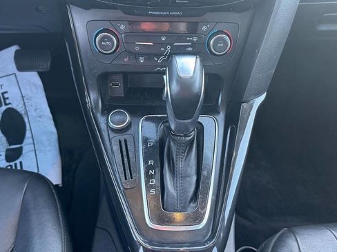 Used 2015 Ford Focus Titanium image 13