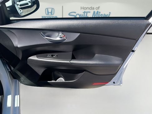 Used 2023 Kia Forte LXS FWD image 33