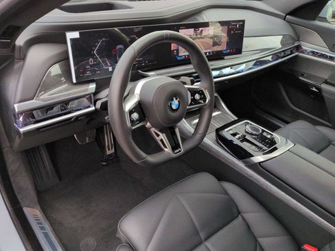 New 2025 BMW 740i xDrive AWD/4WD image 10