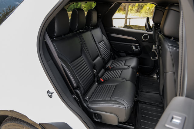 New 2026 Land Rover Discovery Limited Edition AWD/4WD image 47