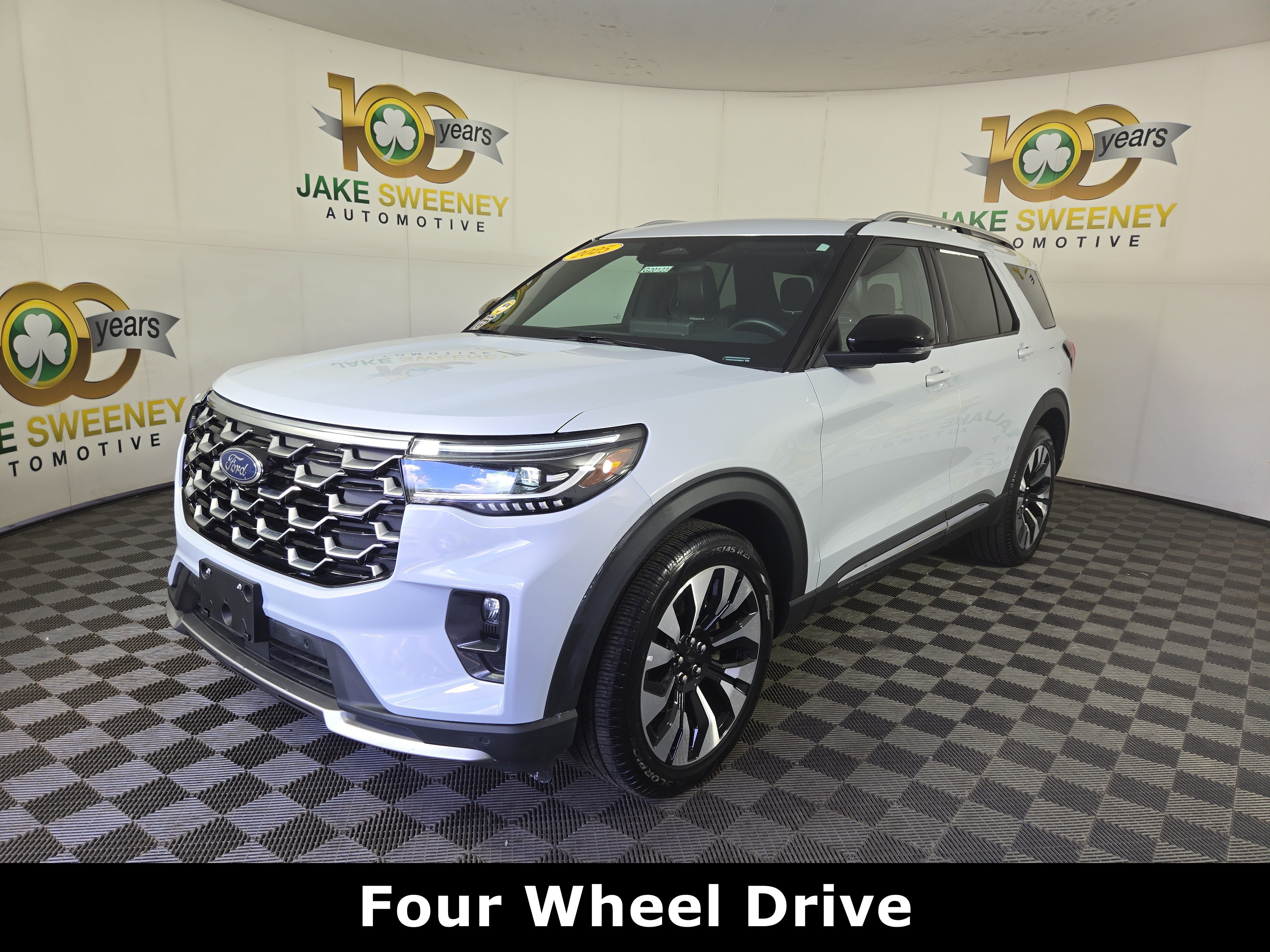 Used 2025 Ford Explorer Platinum w/ LUX Leather Package AWD/4WD image 3