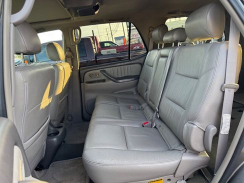 Used 2007 Toyota Sequoia Limited image 14