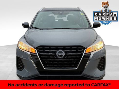 Certified 2023 Nissan Kicks SV image 3