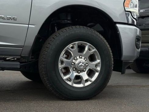 Used 2024 RAM 2500 Laramie AWD/4WD image 43
