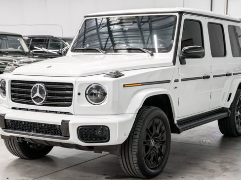 Used 2025 Mercedes-Benz G 580 w/ EQ Technology image 5