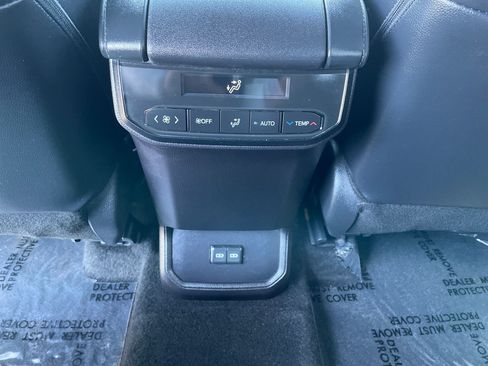 Certified 2025 Toyota Highlander XSE AWD/4WD image 22