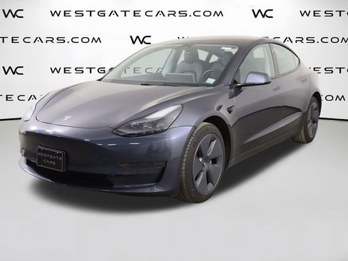 Used 2022 Tesla Model 3 Long Range image 1