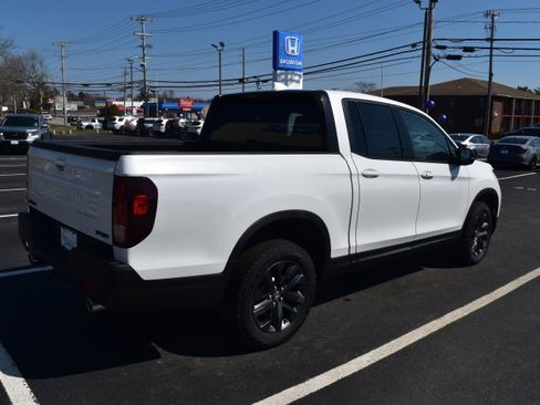 New 2026 Honda Ridgeline Sport image 3