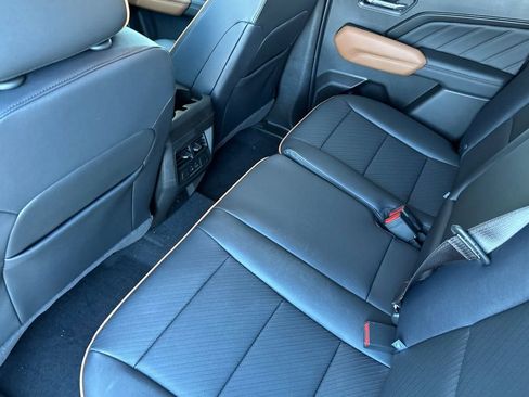 New 2026 GMC Canyon AT4 w/ Nightfall Edition AWD/4WD image 10