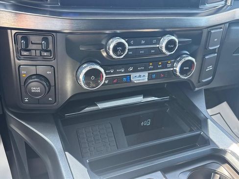 Used 2023 Ford F250 Lariat w/ Lariat Ultimate Package AWD/4WD image 40