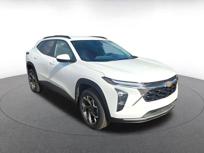 Used 2025 Chevrolet Trax LT