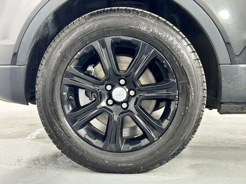 Used 2017 Land Rover Range Rover Evoque SE Premium image 39