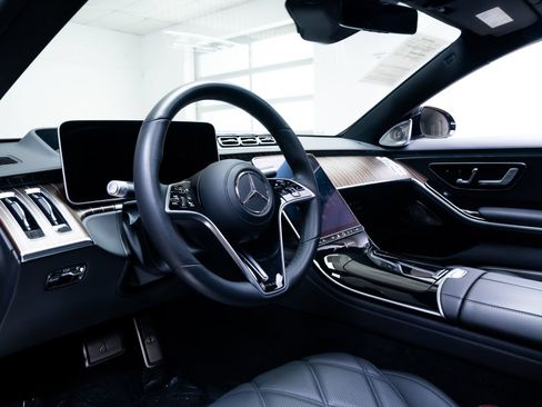 Used 2023 Mercedes-Benz Maybach S 680 4MATIC image 22